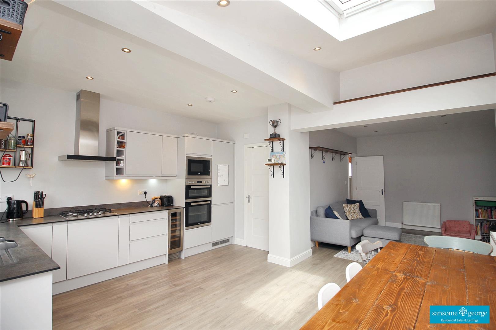3 bed property in St. Ronans Road, Reading